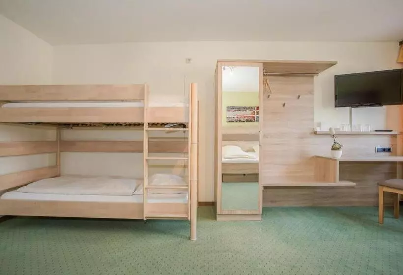 اتاق استاندارد چهار تخته, Frühstückshotel Landgasthof Kramer