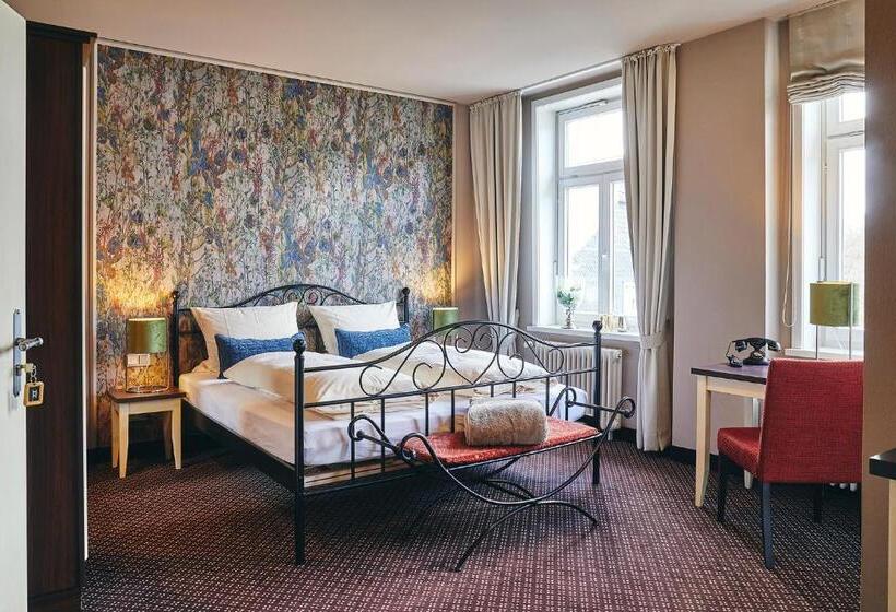 스탠다드 룸, Alte Schule