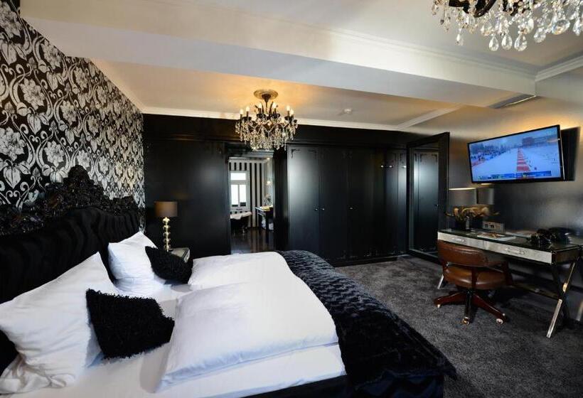 스위트, Alte Schule