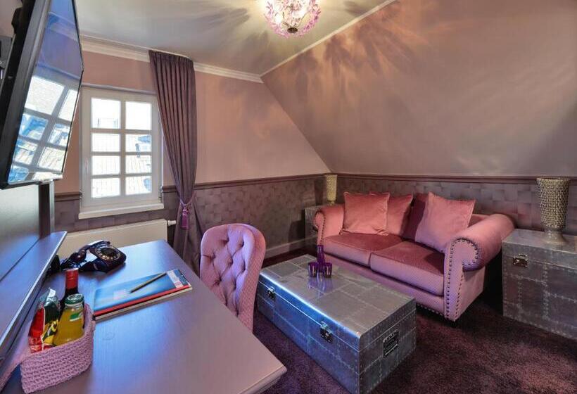 스위트, Alte Schule