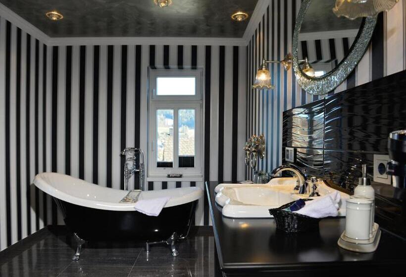 스위트, Alte Schule