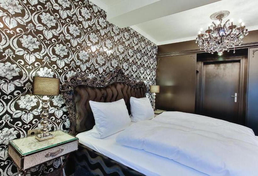 스위트, Alte Schule