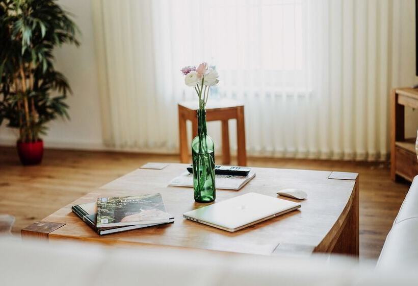 套房, Am Schlehberg