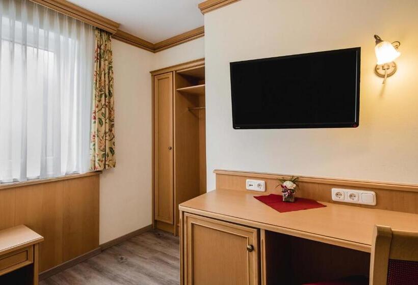 标准单人间, Bayrischer Löwe