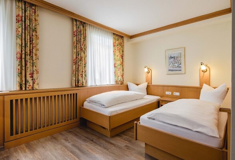 标准间, Bayrischer Löwe