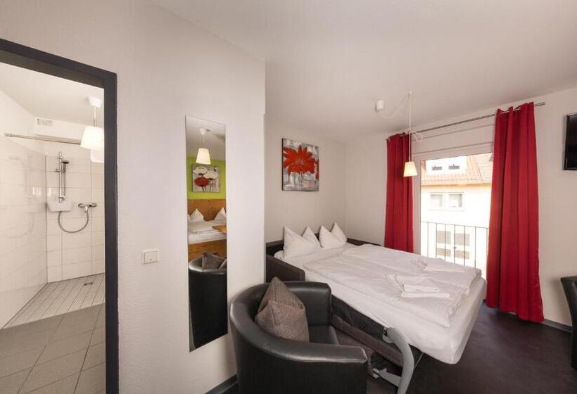 Четырехместный Номер Стандарт, Demling