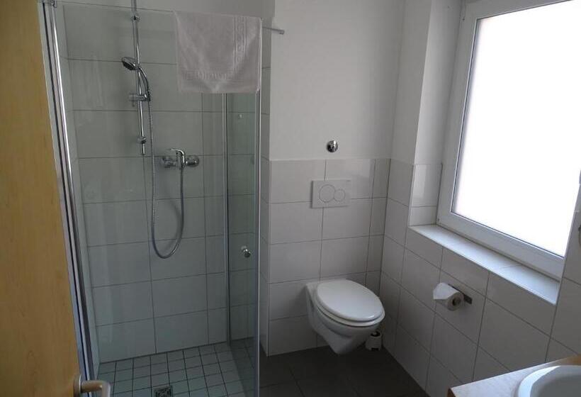 Семейный Номер, Demling