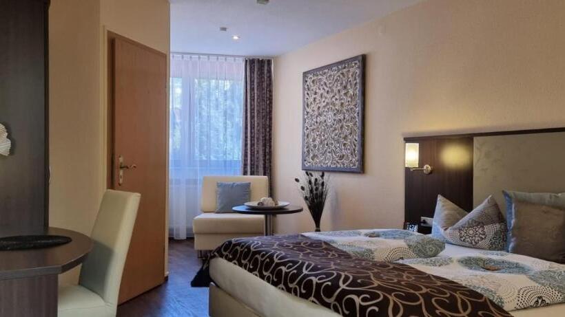 舒适型房间, Engel