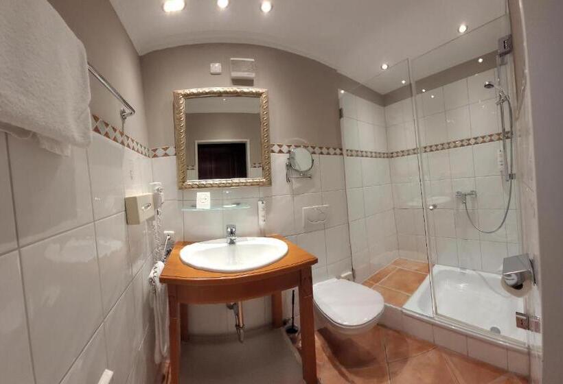 Номер Стандарт, Goldene Sonne