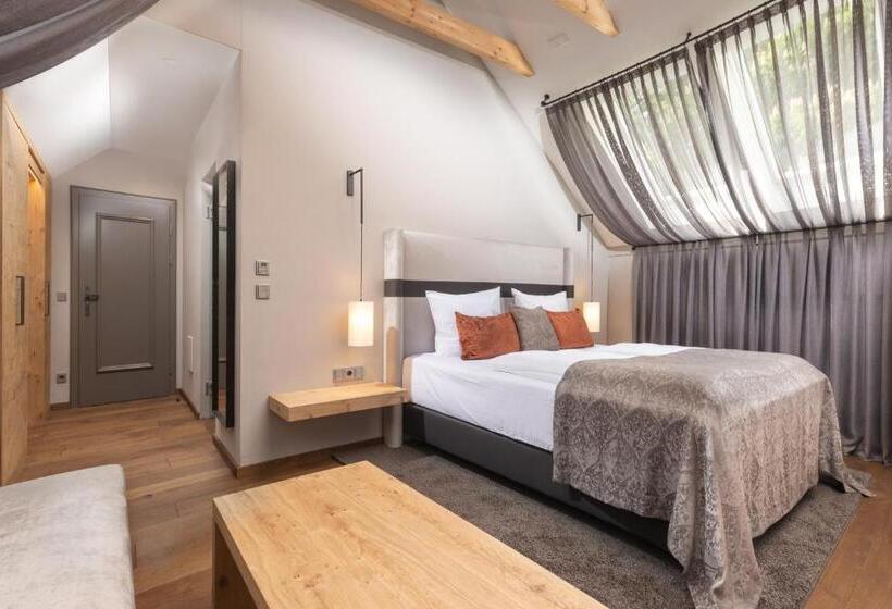 小型套房, Goldene Sonne