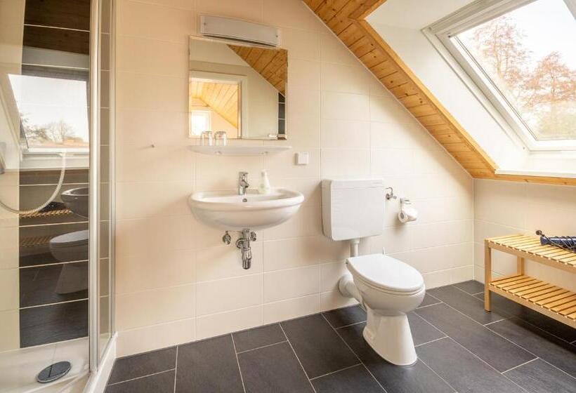 Номер Стандарт, Haus Biederstaedt