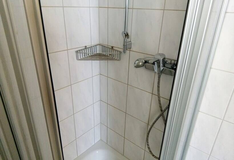 غرفة قياسية ثلاثية, Kalimera