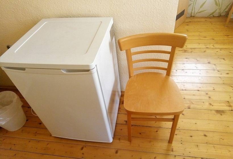 غرفة قياسية ثلاثية, Kalimera