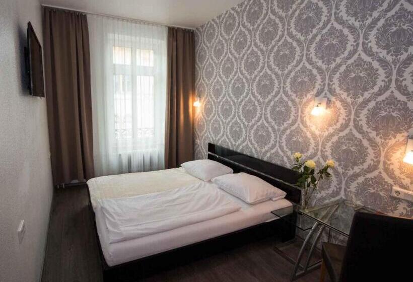 غرفة قياسية فردية, Luisenhof