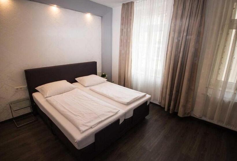 غرفة قياسية, Luisenhof