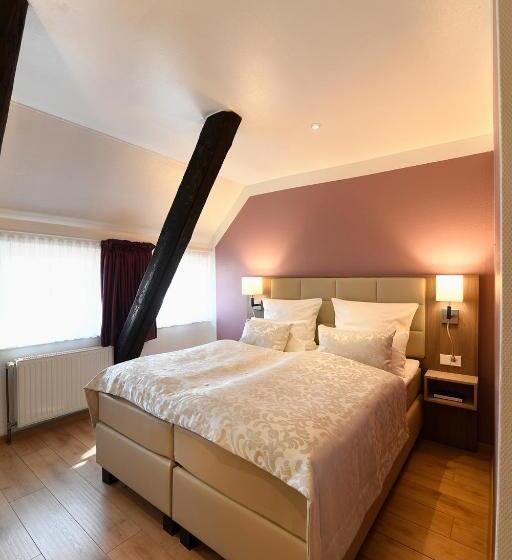 Номер Стандарт Двуспальная Кровать, Marktkieker