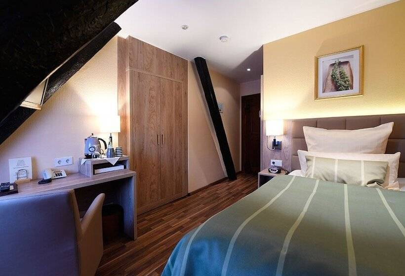 Номер Стандарт Индивидуальный, Marktkieker