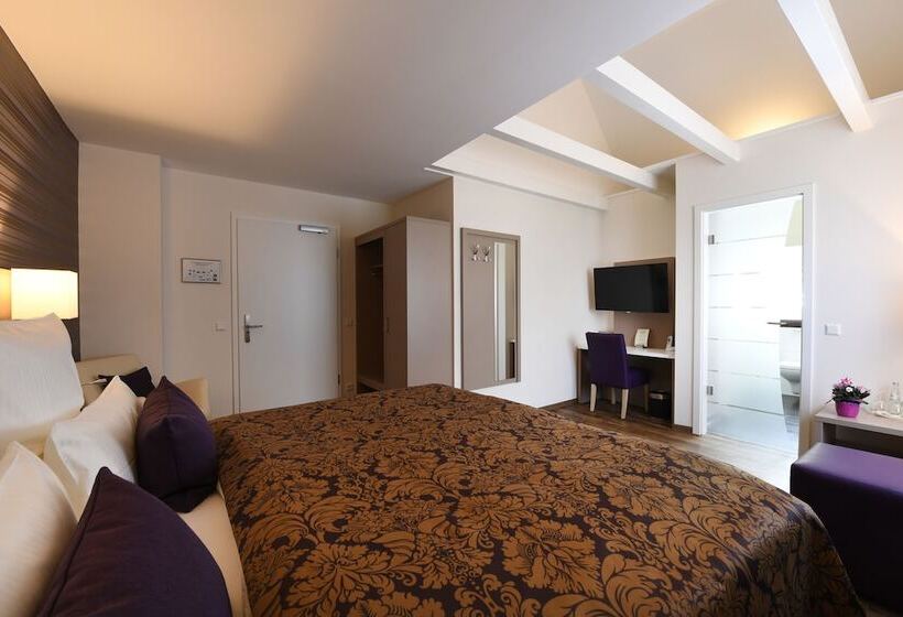 Классический Номер, Marktkieker