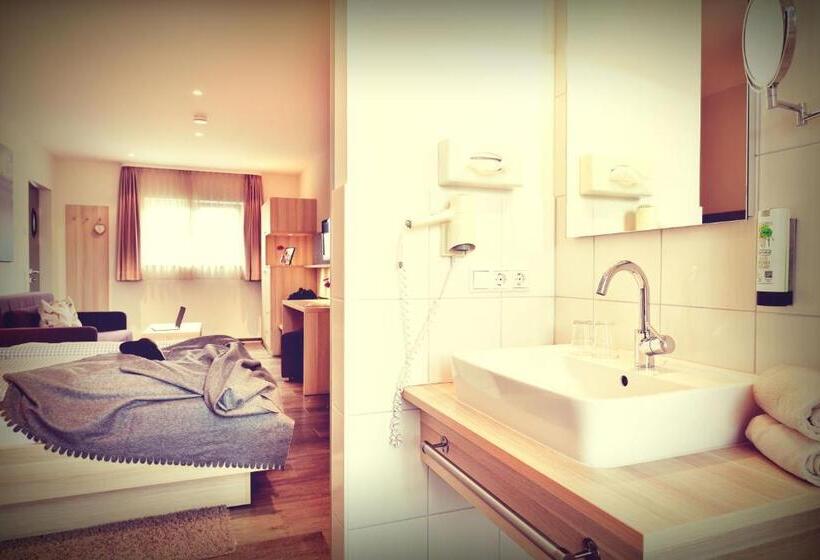 Номер Superior, Nagel