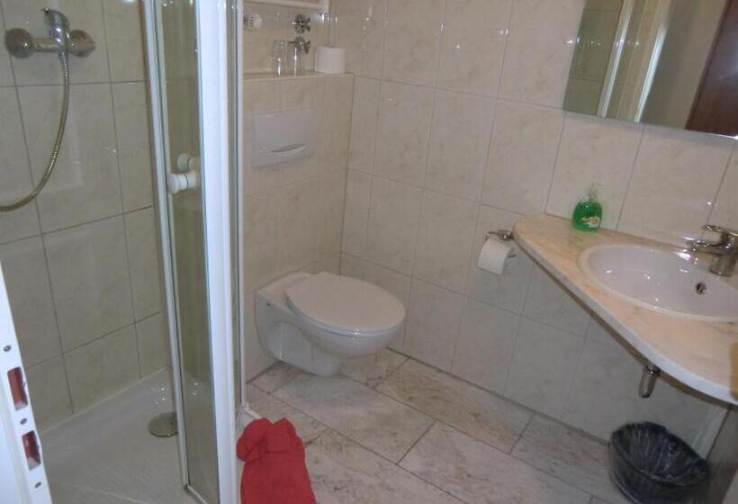 Номер Стандарт, Schlossgarten