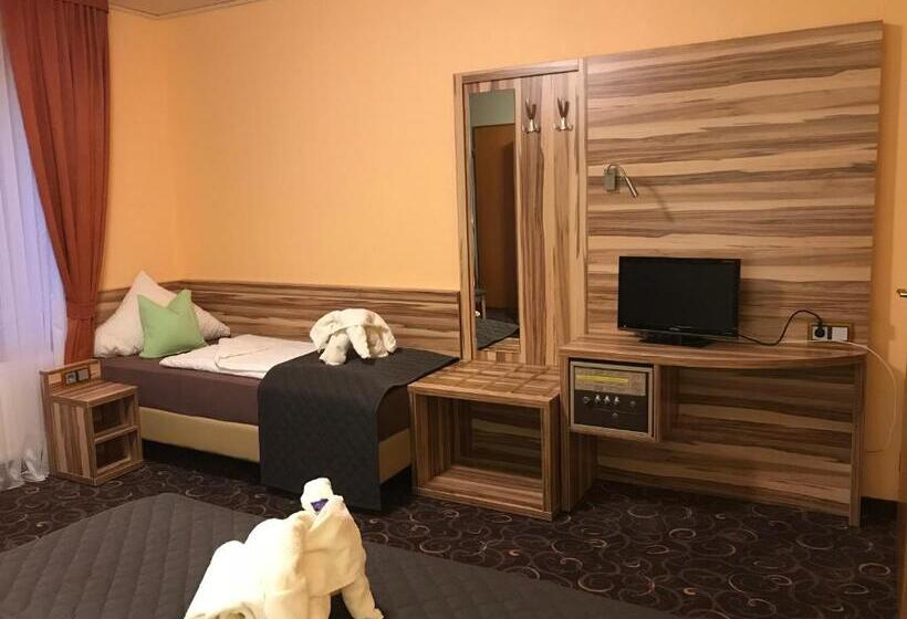 Chambre Triple Standard, Seemeile