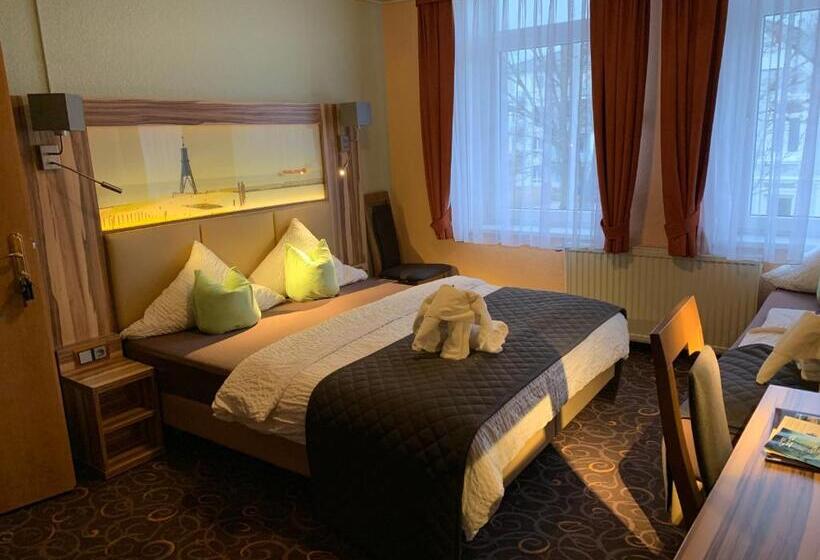 Chambre Triple Standard, Seemeile