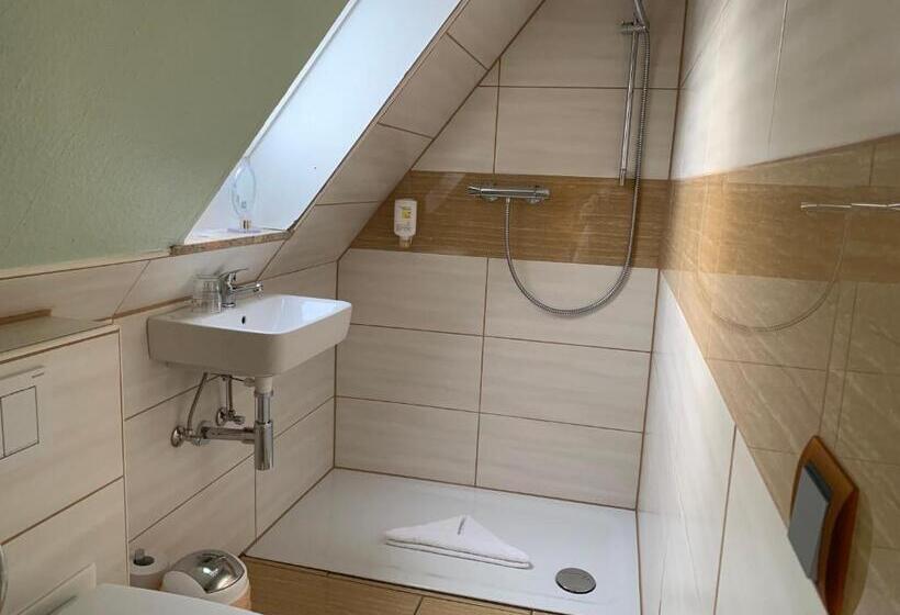 Chambre Basic Individuelle, Seemeile