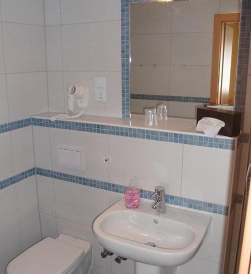 اتاق استاندارد یک نفره, Zum Hanseaten