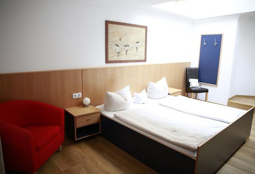 スタンダードトリプルルーム, Zur Isar