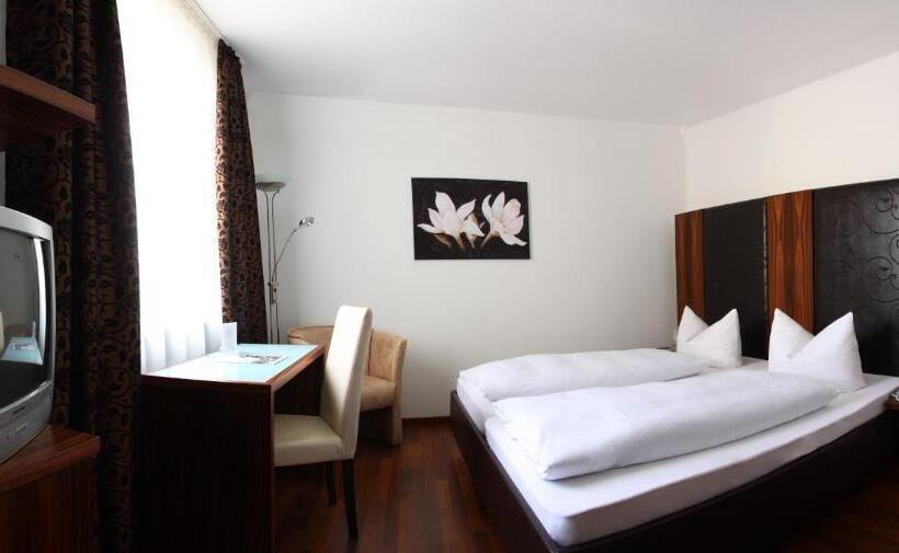 חדר קומפורט, Zur Pfalz