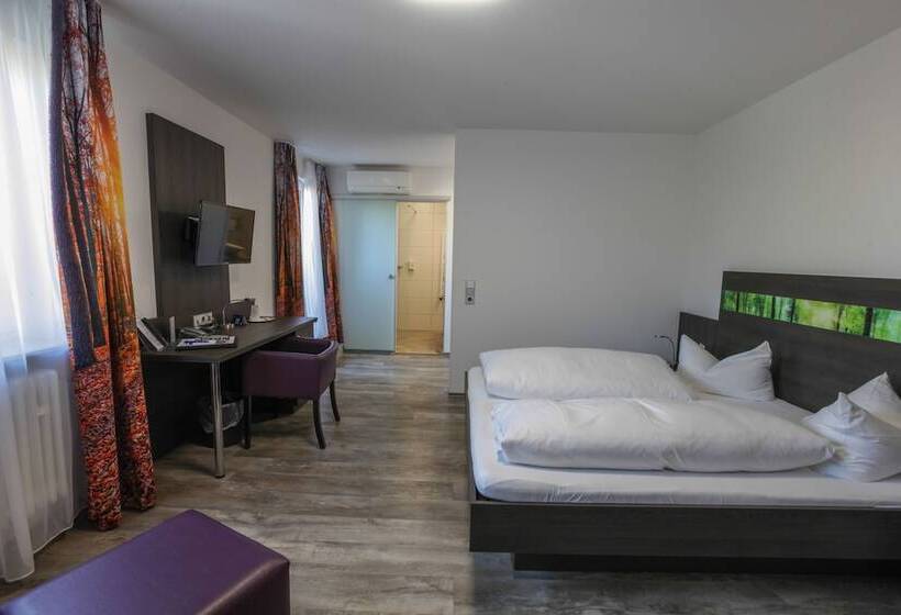 חדר דלוקס, Zur Pfalz