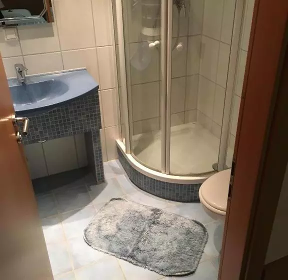 Standard Yhden Hengen Huone, Landhotel Kussmann