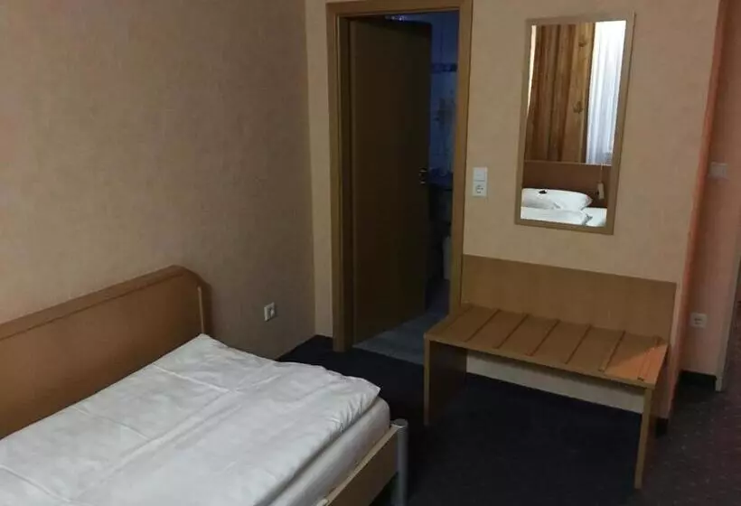 Standard Yhden Hengen Huone, Landhotel Kussmann
