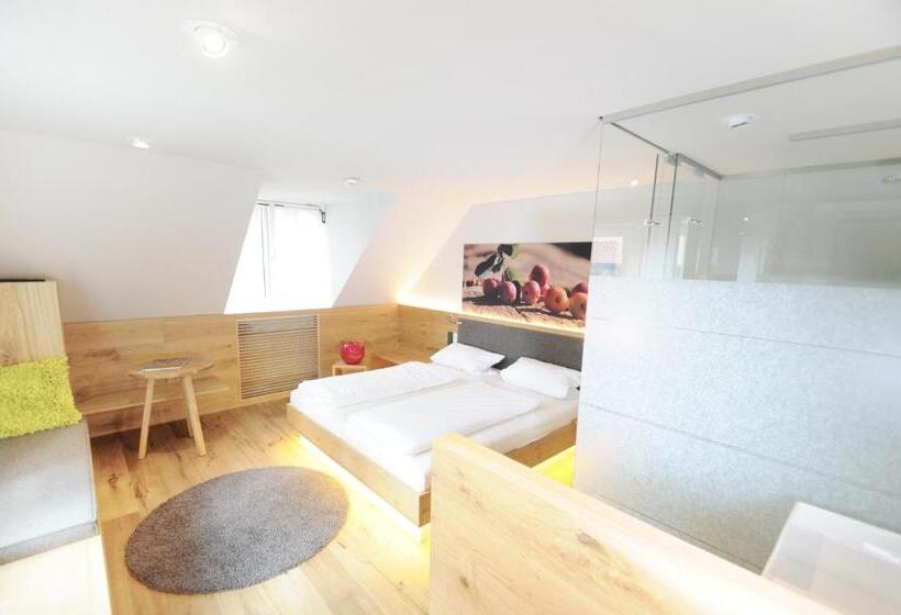 스탠다드 룸, Waldvogel