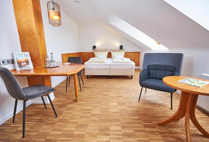 小型套房, Erck  Flair Hotel & Restaurant