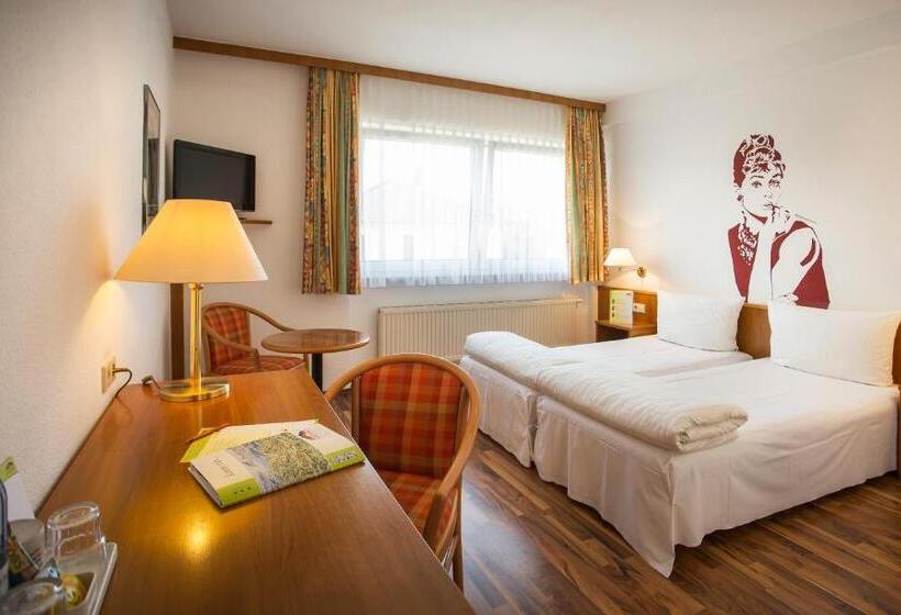 Номер Стандарт, Amerika