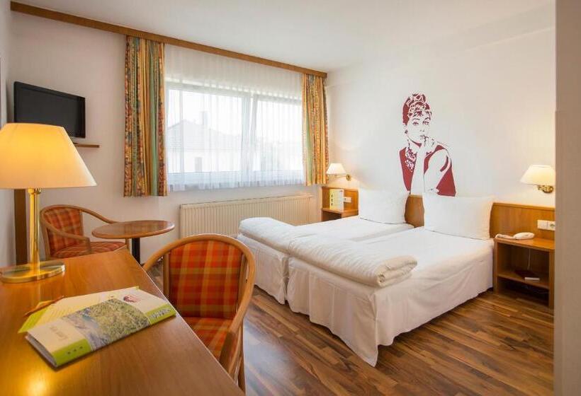 Номер Стандарт Трехместный, Amerika