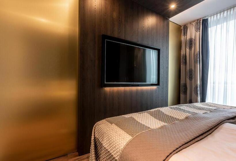 小型套房, Block Hotel & Living