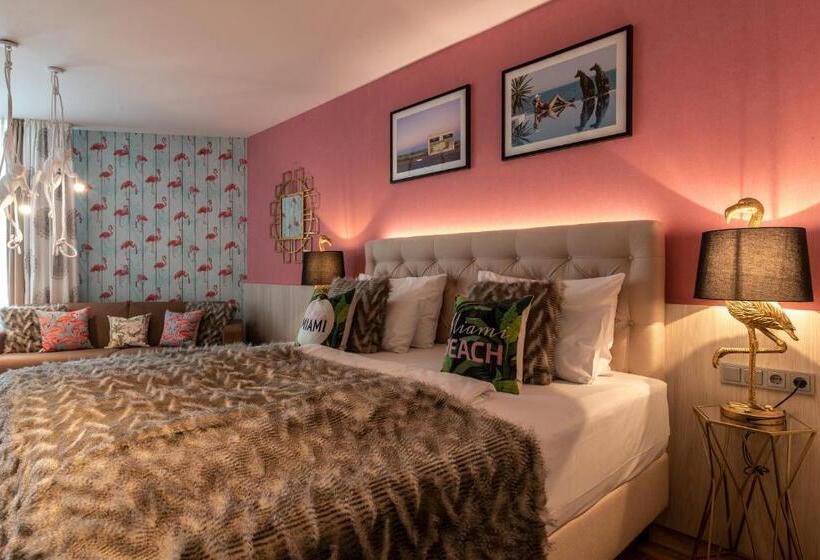 标准间, Block Hotel & Living