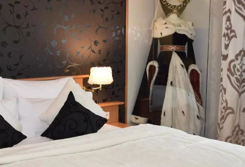 コンフォートルーム, Block Hotel & Living