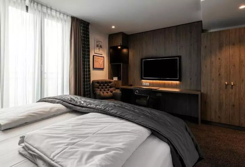 コンフォートルーム, Block Hotel & Living