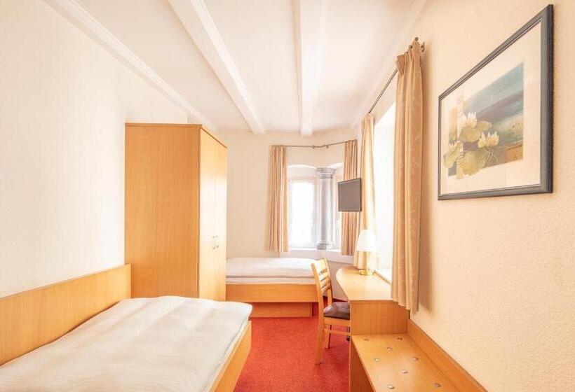 스탠다드 룸, Centgraf