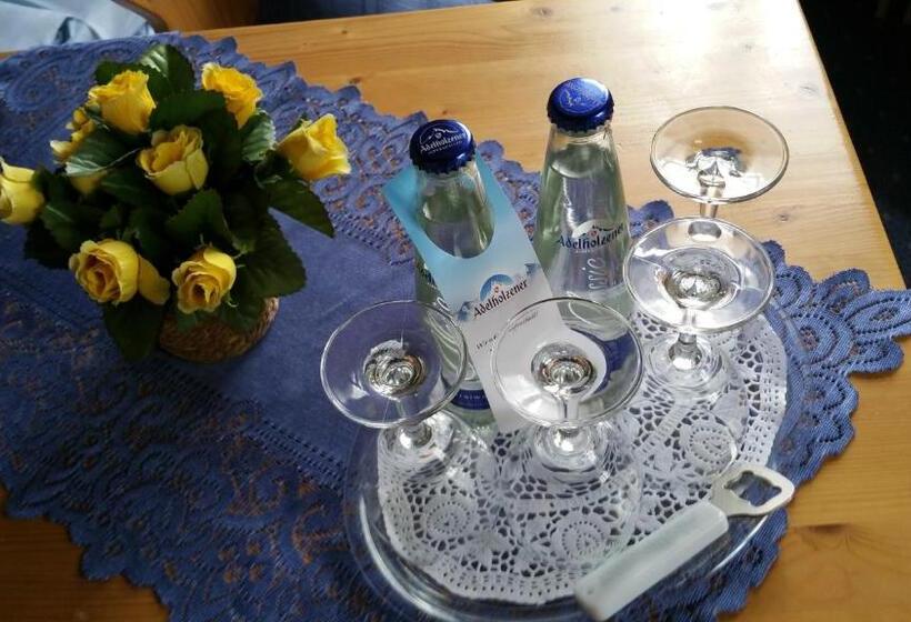 스탠다드 룸, Drei Mohren