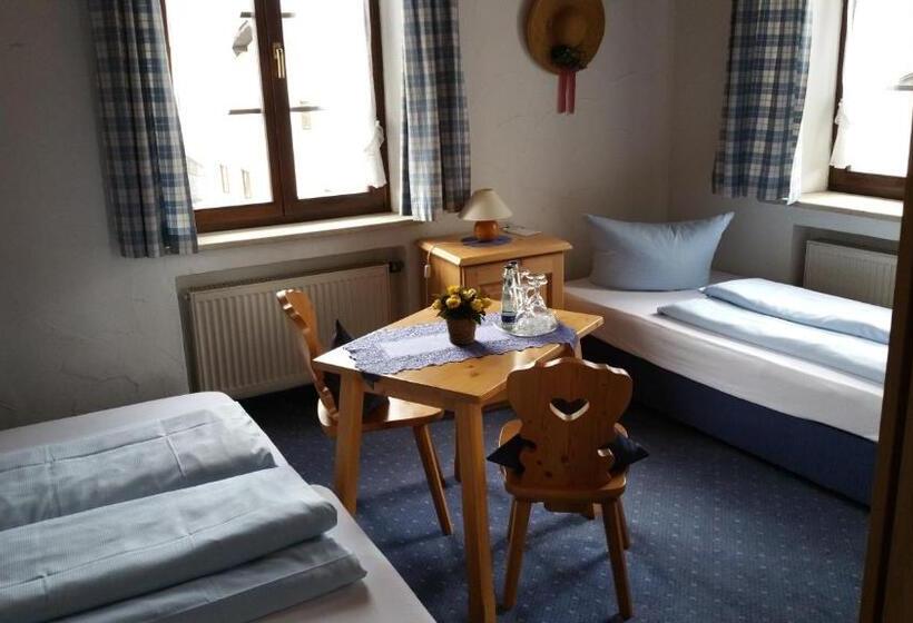 غرفة عائلية, Drei Mohren