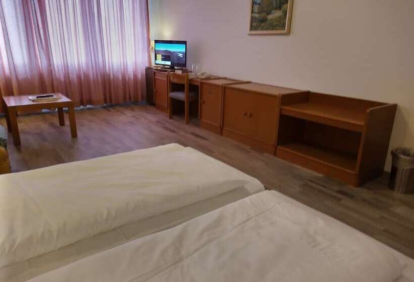 Quarto Economy, Faller