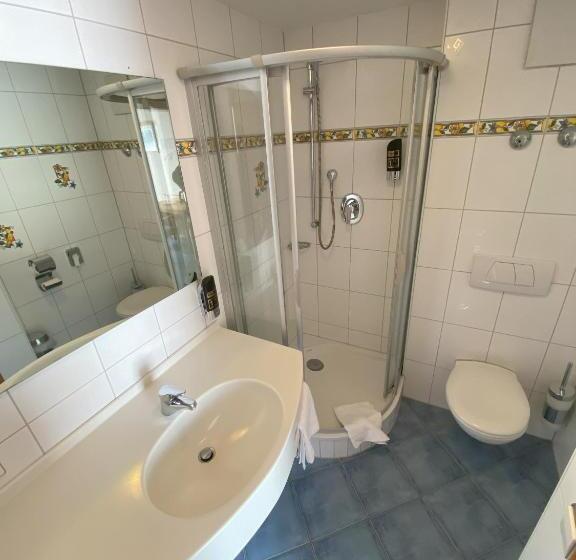 Suite com Varanda, Faller