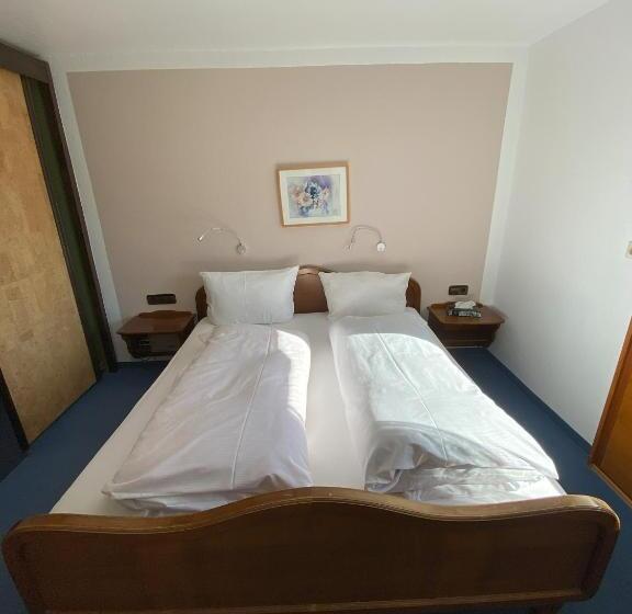 Suite com Varanda, Faller