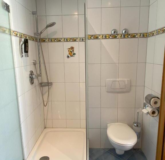 Suite com Varanda, Faller