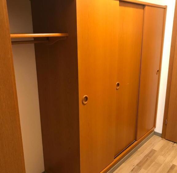 Quarto Deluxe com Sacada, Faller