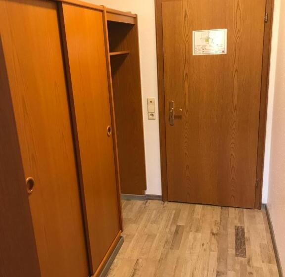 Quarto Estandar com Sacada, Faller